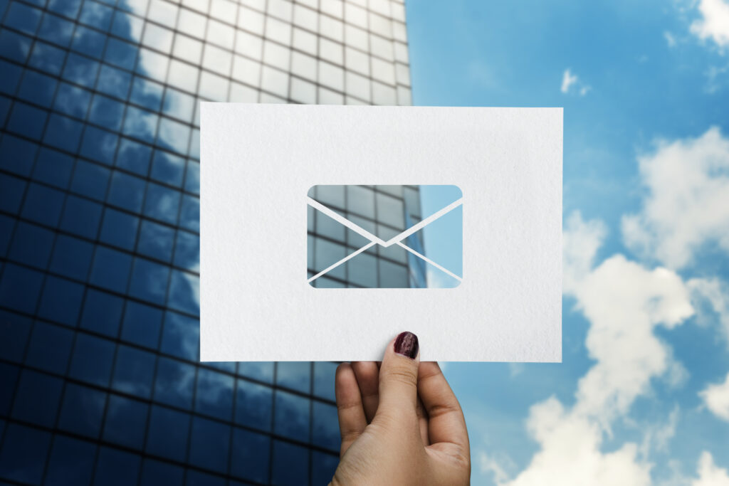 Génération de leads grâce à la méthode de cold mailing avec Catalead.